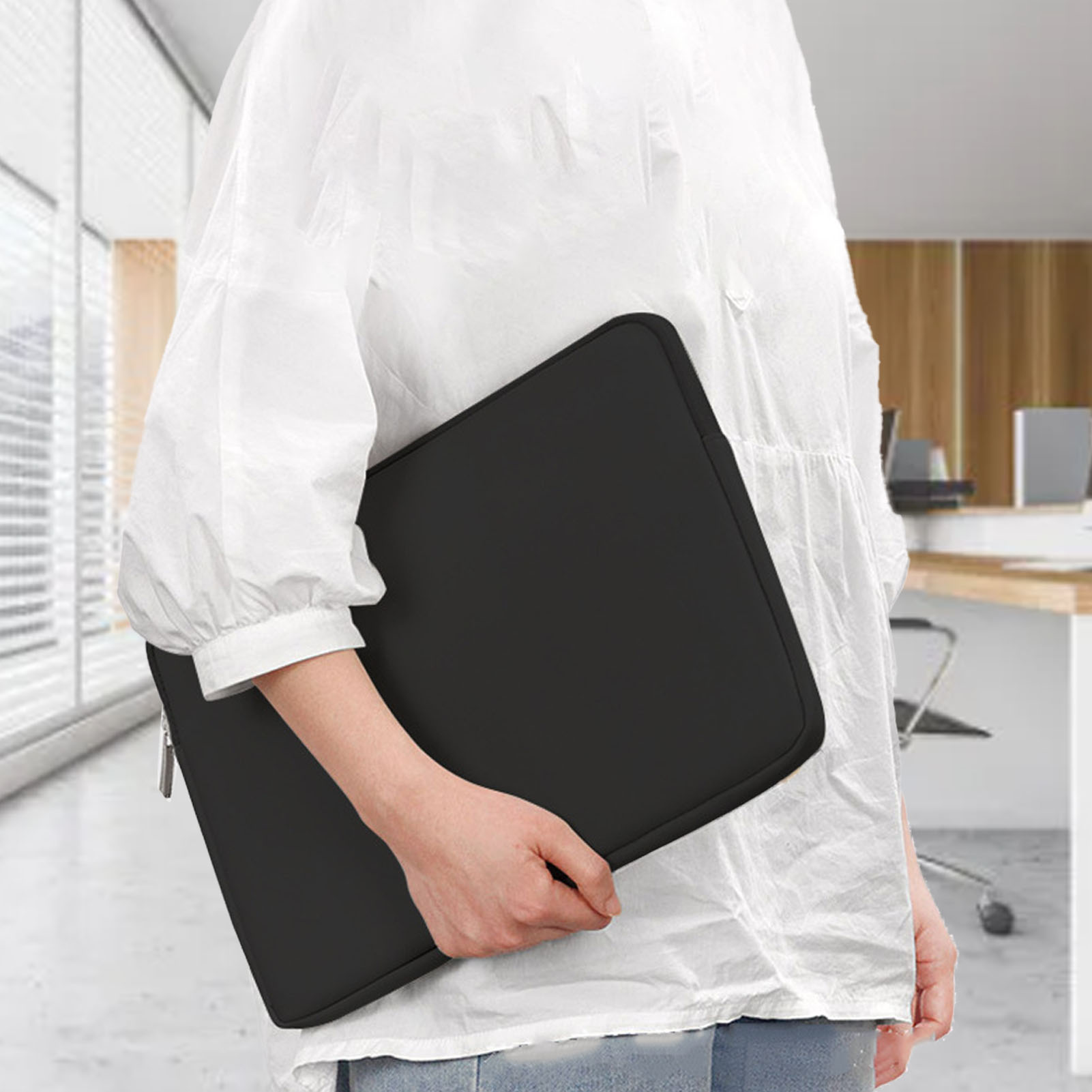 Laptop Sleeve Neoprene - حقيبة كمبيوتر لوحي سوداء مقاومة للماء